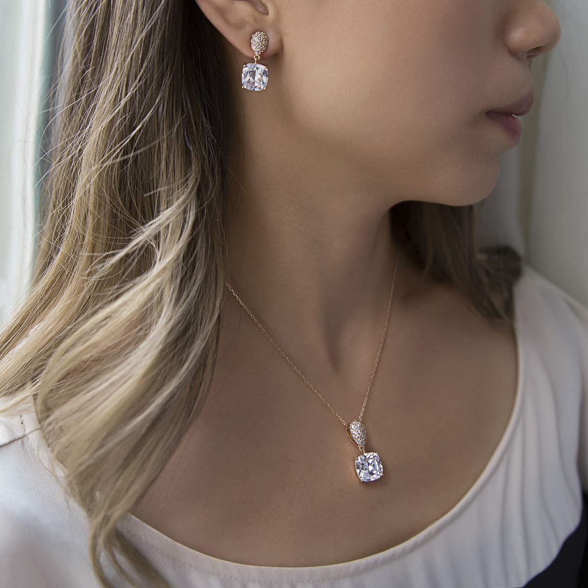 A+O Mother of The Bride or Groom Gift, Cushion Cut Wedding Jewelry Set in Silver, Gold, Rose Gold - Image 3